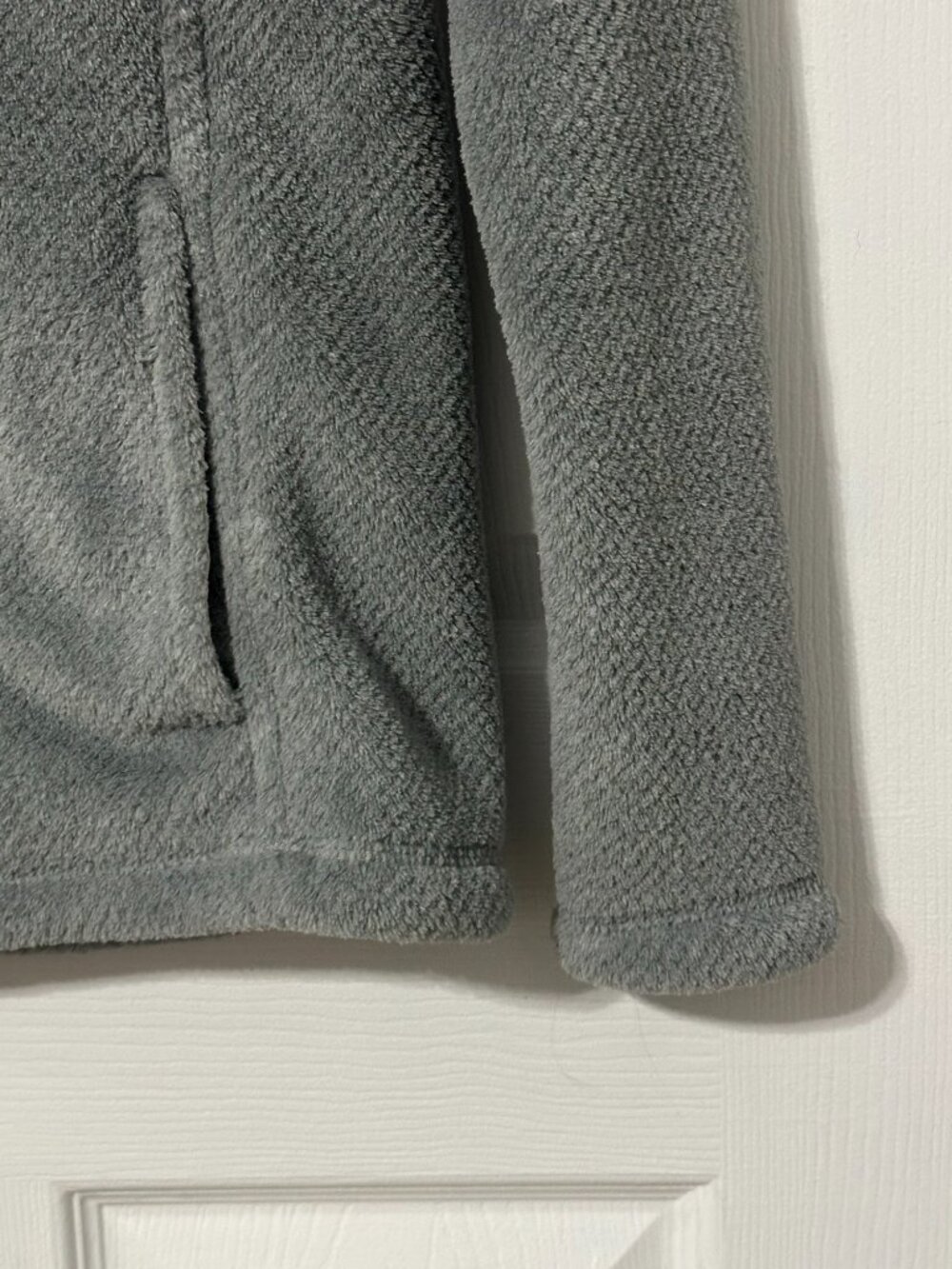 Patagonia Retool Pullover Fleece, Grey with Cream accents, Size Small - Picture 5 of 7